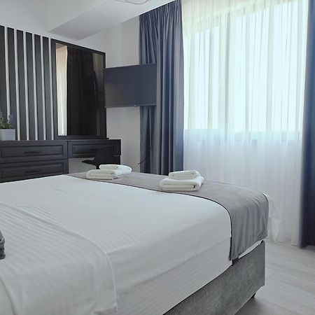 Mamaia Nord Vip Aparthotel Năvodari Exteriör bild