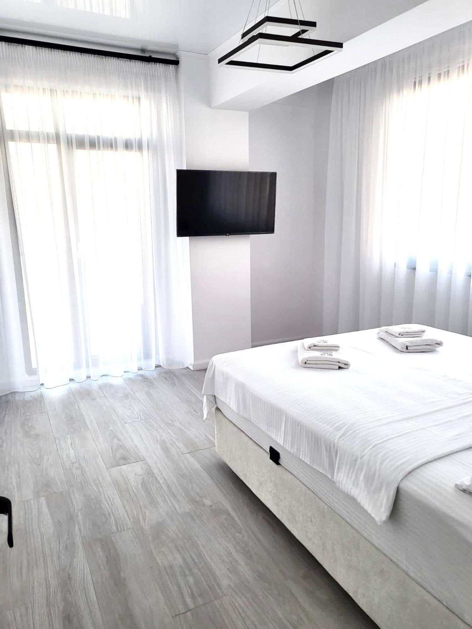 Mamaia Nord Vip Aparthotel Năvodari Exteriör bild