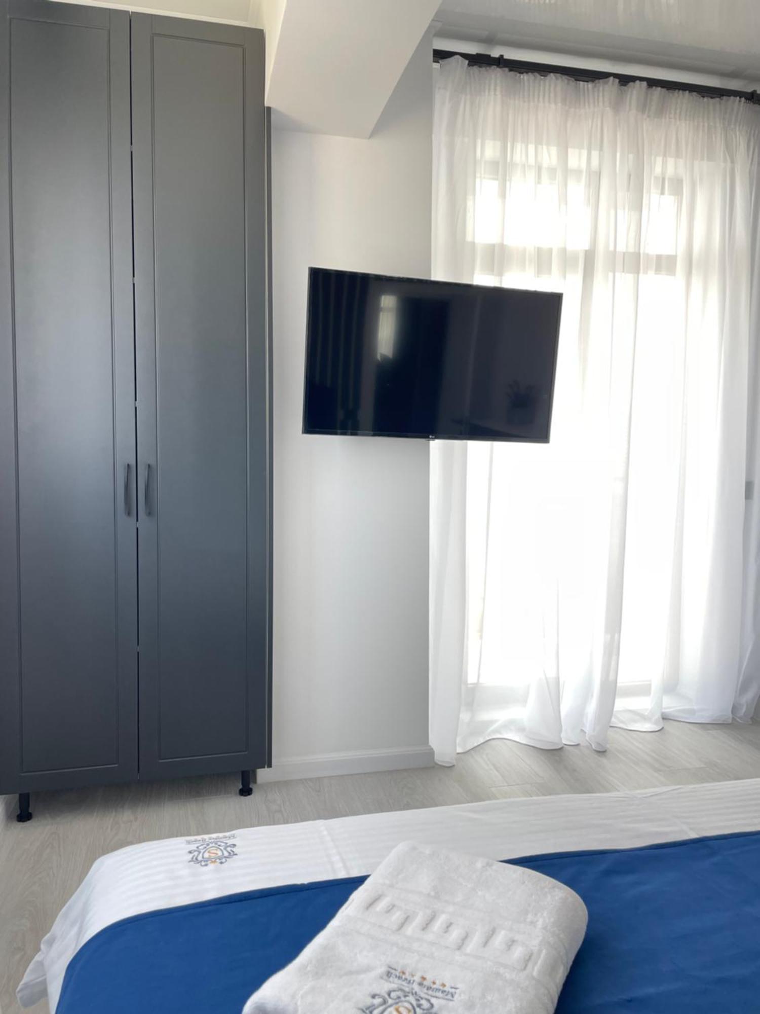 Mamaia Nord Vip Aparthotel Năvodari Exteriör bild