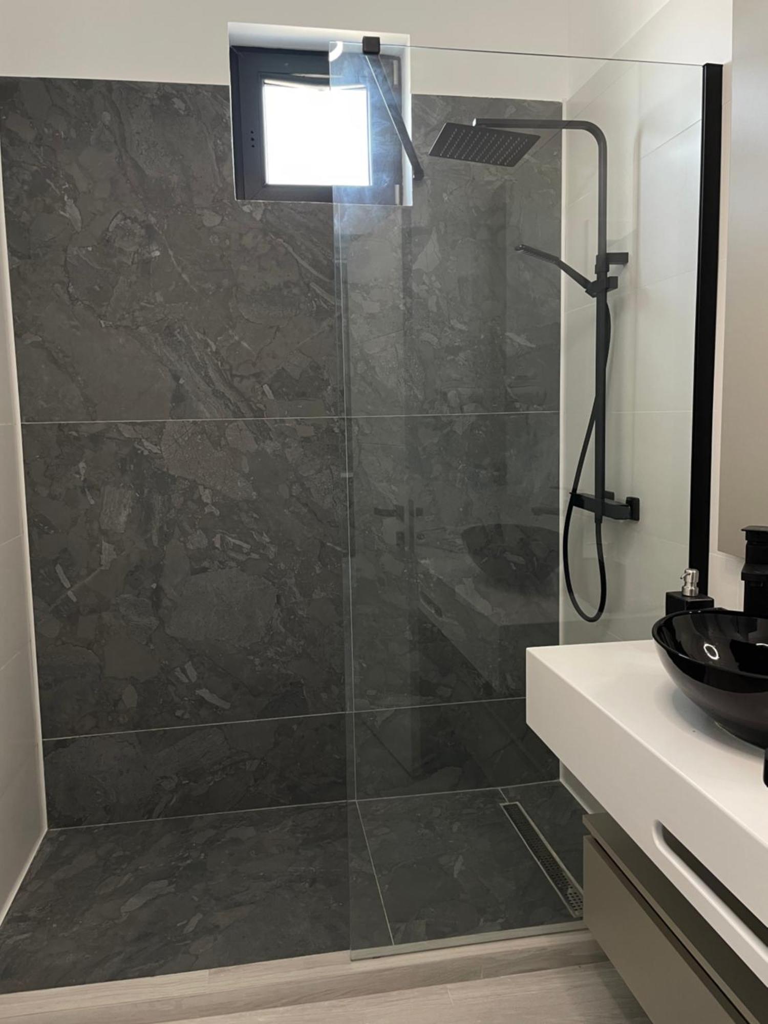 Mamaia Nord Vip Aparthotel Năvodari Exteriör bild