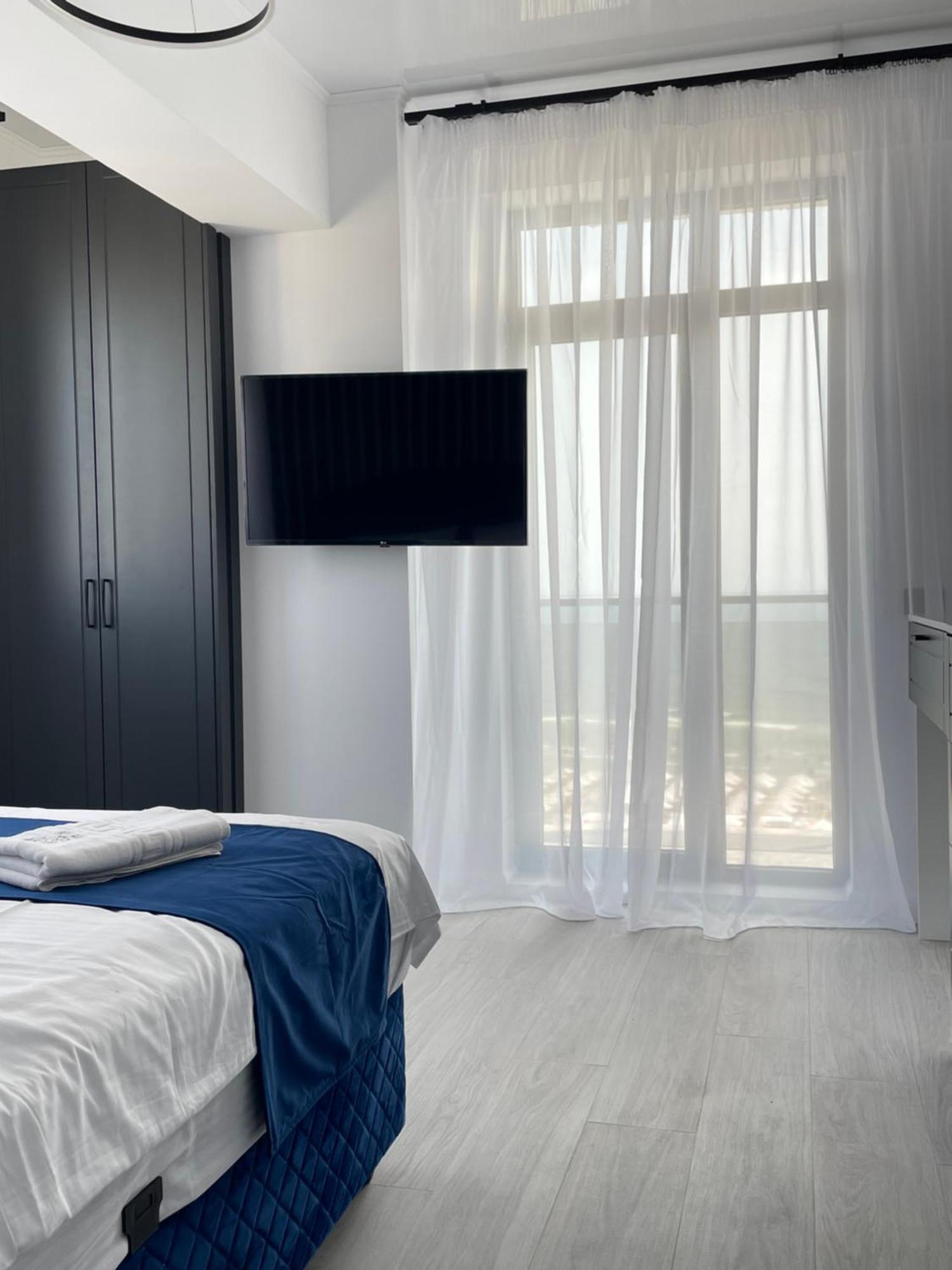 Mamaia Nord Vip Aparthotel Năvodari Exteriör bild