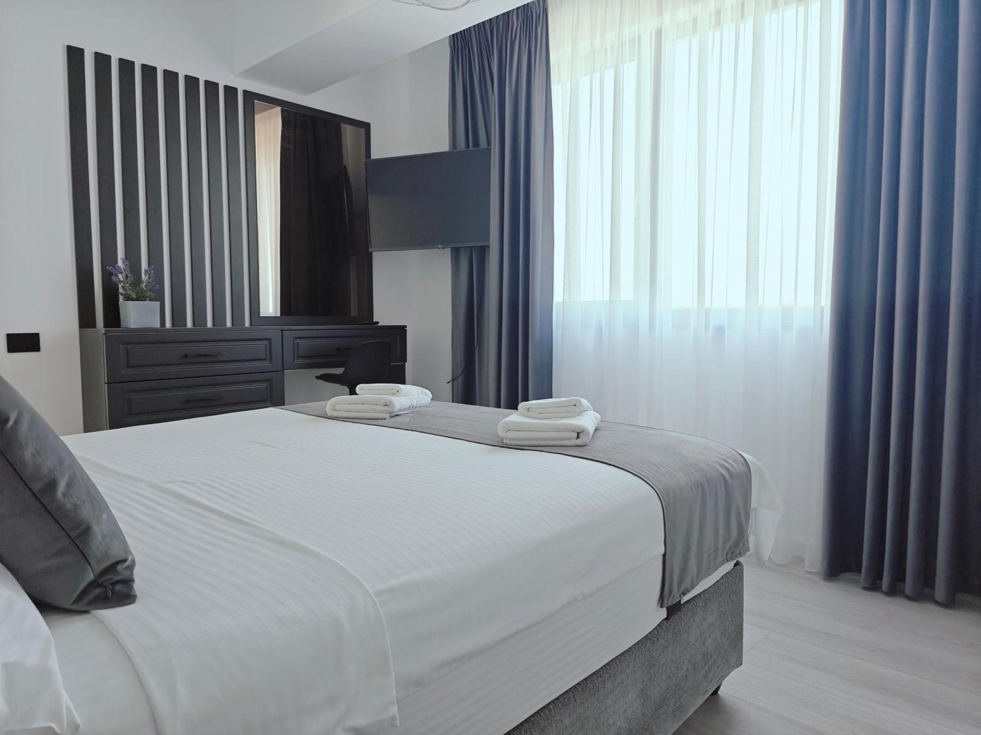Mamaia Nord Vip Aparthotel Năvodari Exteriör bild